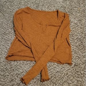 Long sleeve crop top